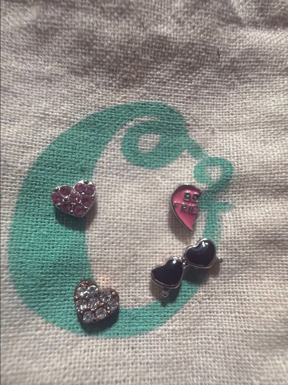 Assorted Heart Charm Set in Pink, Black, Clear